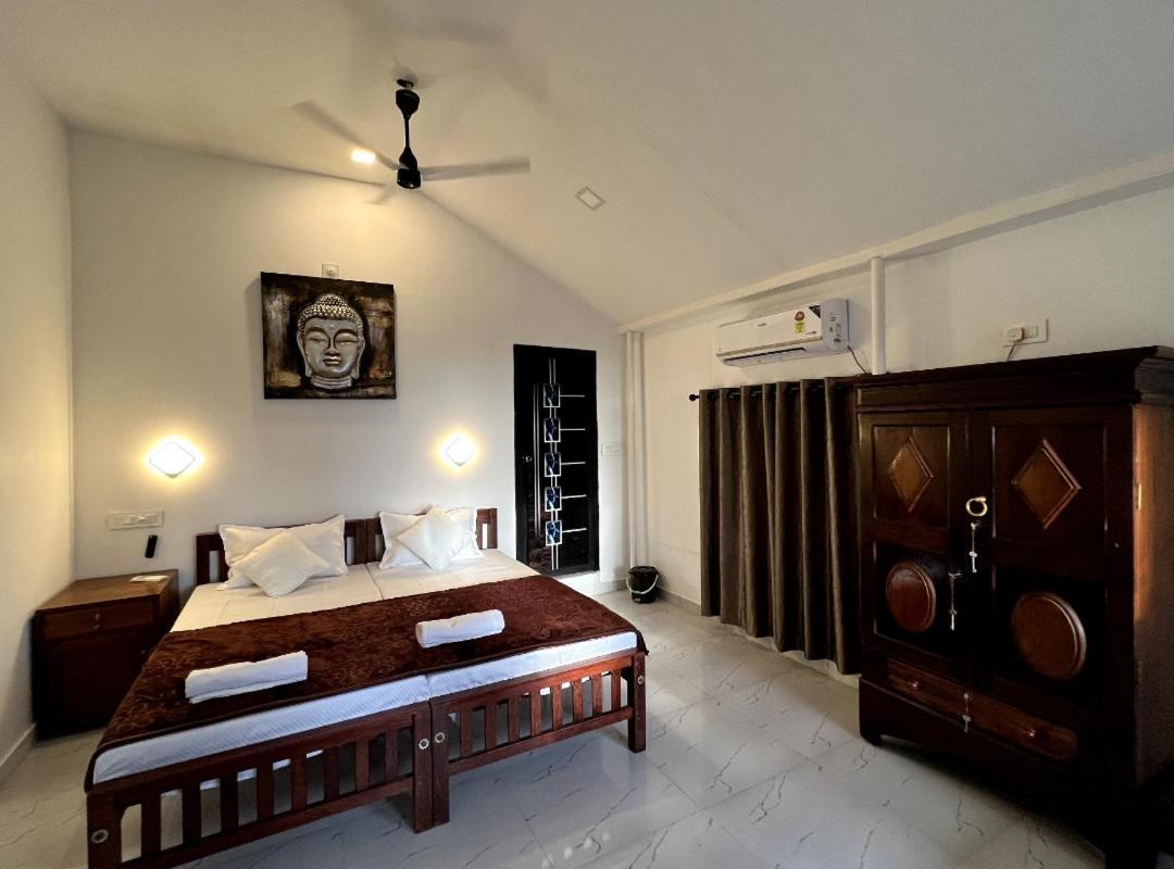 Marari Blue Whale Beach House Alappuzha 外观 照片