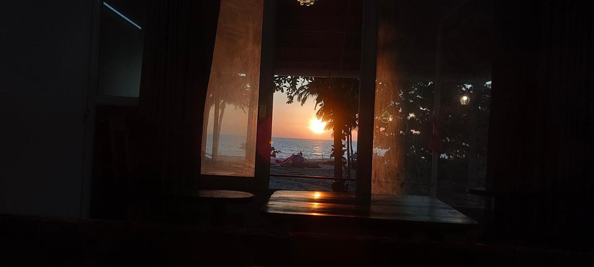Marari Blue Whale Beach House Alappuzha 外观 照片