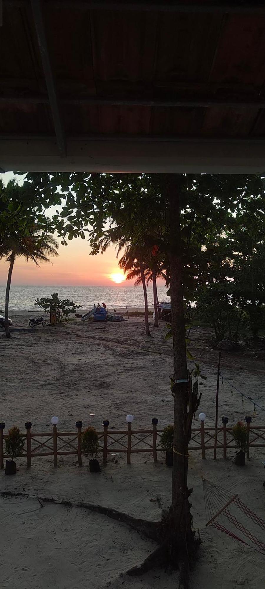 Marari Blue Whale Beach House Alappuzha 外观 照片