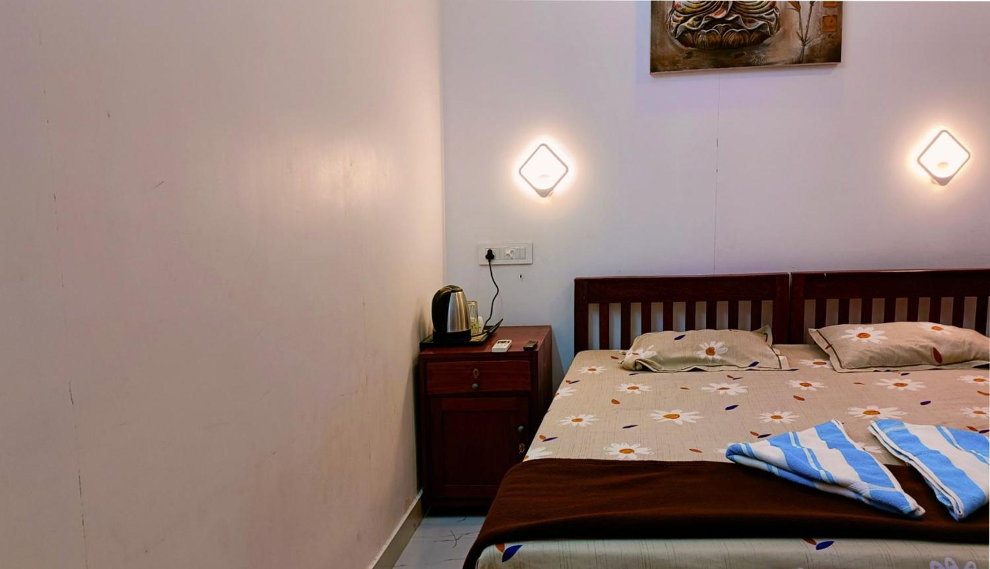Marari Blue Whale Beach House Alappuzha 外观 照片